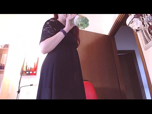 ❤️ Pakļāvīga verdzene, kurai patīk netīras un sulīgas biksītes, ir spiesta masturbēt pēc šī video noskatīšanās! ❤️ Kaltais porno pie mums ﹏
