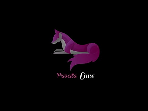 ❤️ Vecāki mani atstāja vienu ar māsu, un es viņai uzlēju pienu uz krūtīm. ❤️ Kaltais porno pie mums ﹏